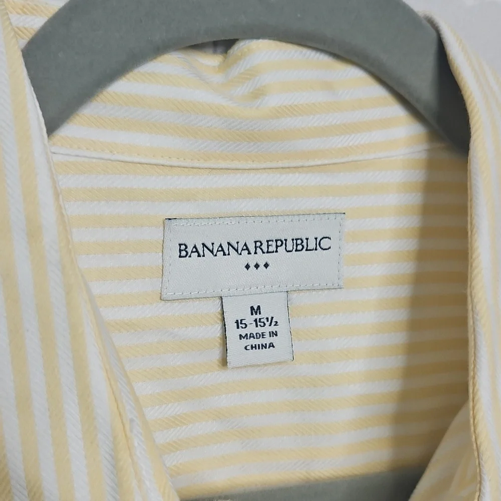 Banana Republic Men's Yellow Button Down Shirt Medium 15-5.5 EUC